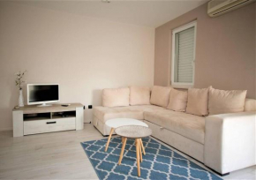 1 BR Cozy Apartment in the center of Budva